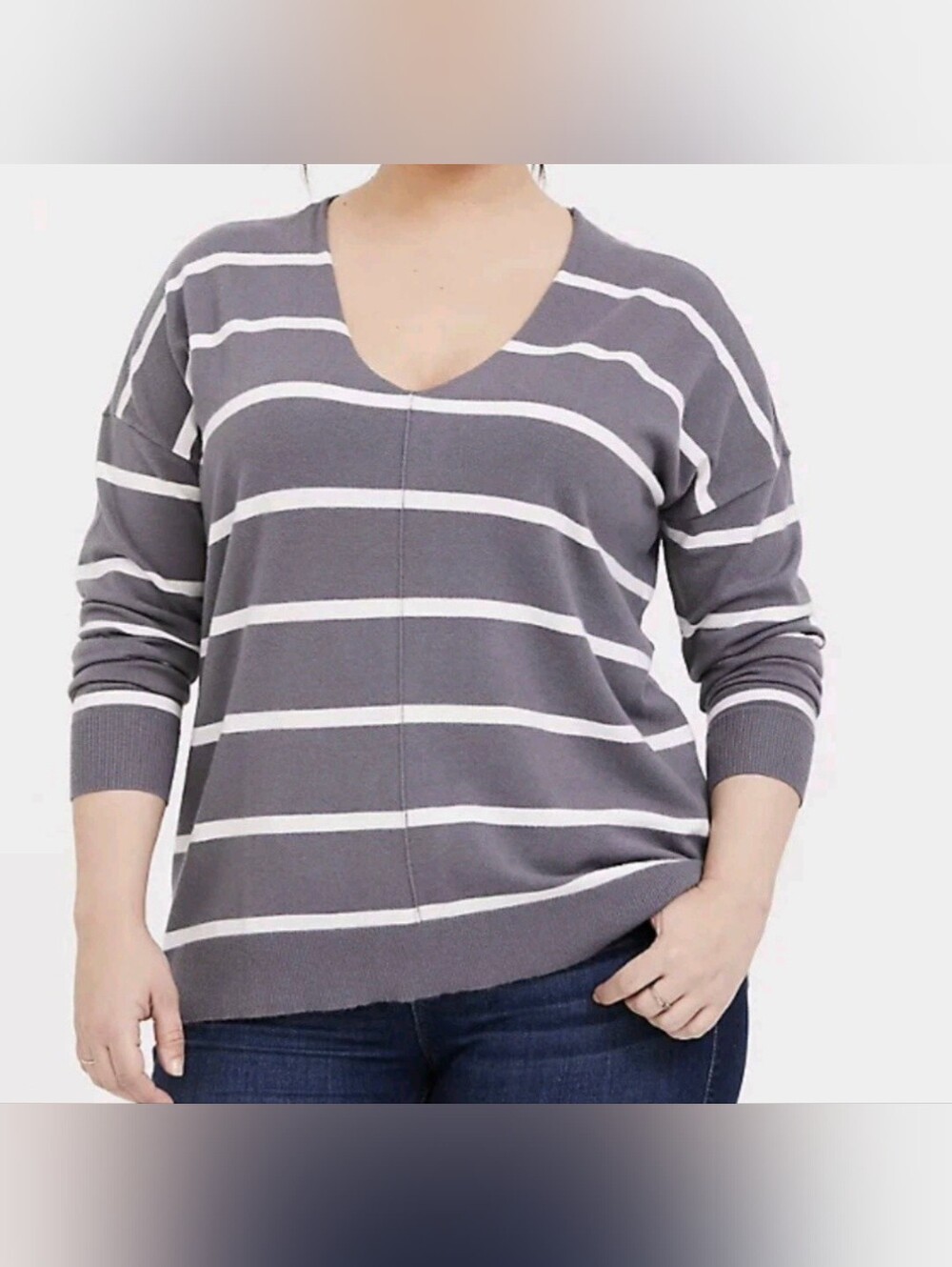 Torrid Size 00 Gray White Striped V-Neck Relaxed Fit Knit Sweater